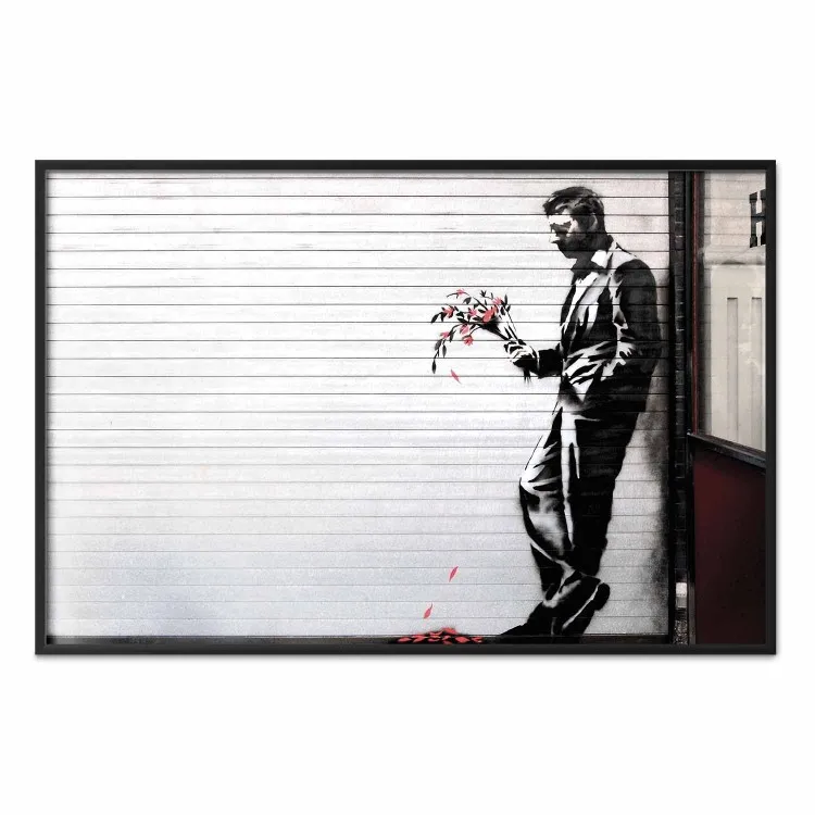 Apaixonado - homem com flores contra um portão branco no estilo Banksy
