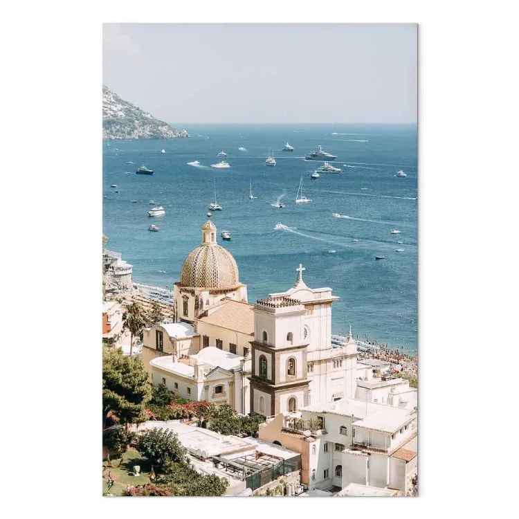 Vista da costa - paisagem marítima com arquitectura italiana