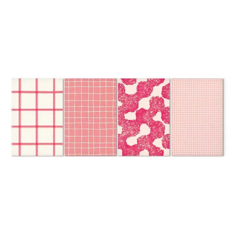 Padrões cor-de-rosa - grelhas e manchas em tons pastel sobre um fundo claro